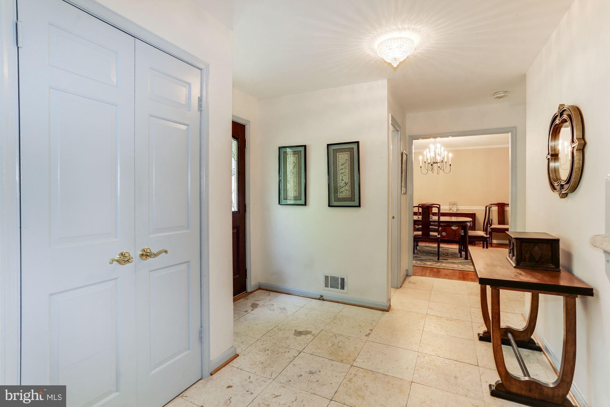 13838 Turnmore Road Silver Spring, MD 20906 - Photo 2 of 22 Foyer