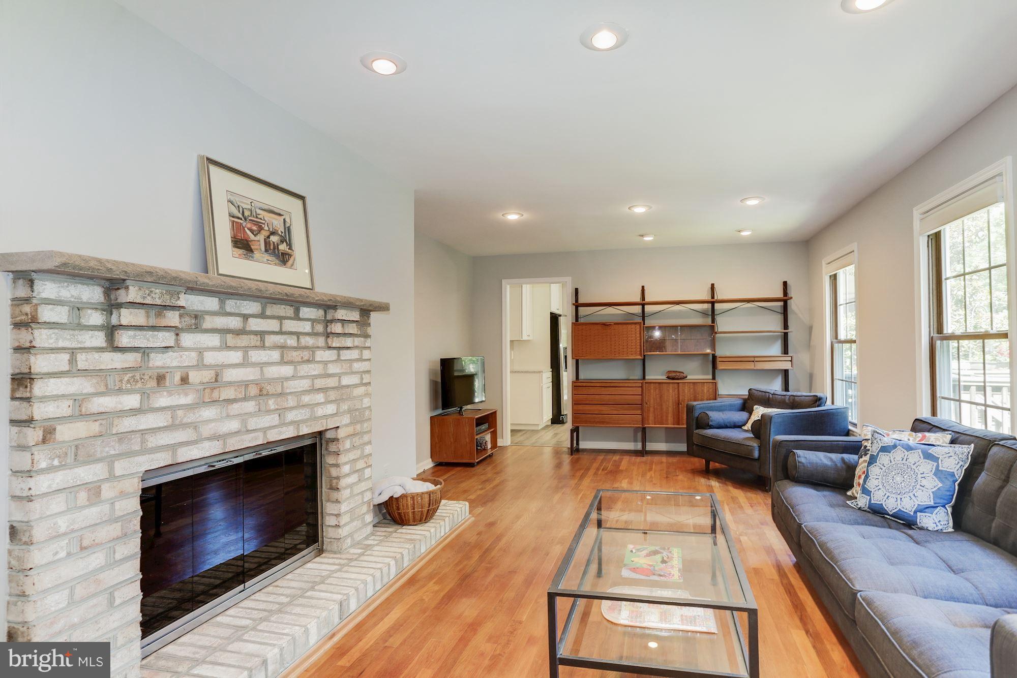 13838 Turnmore Road Silver Spring, MD 20906 - Photo 5 of 22 Family Room