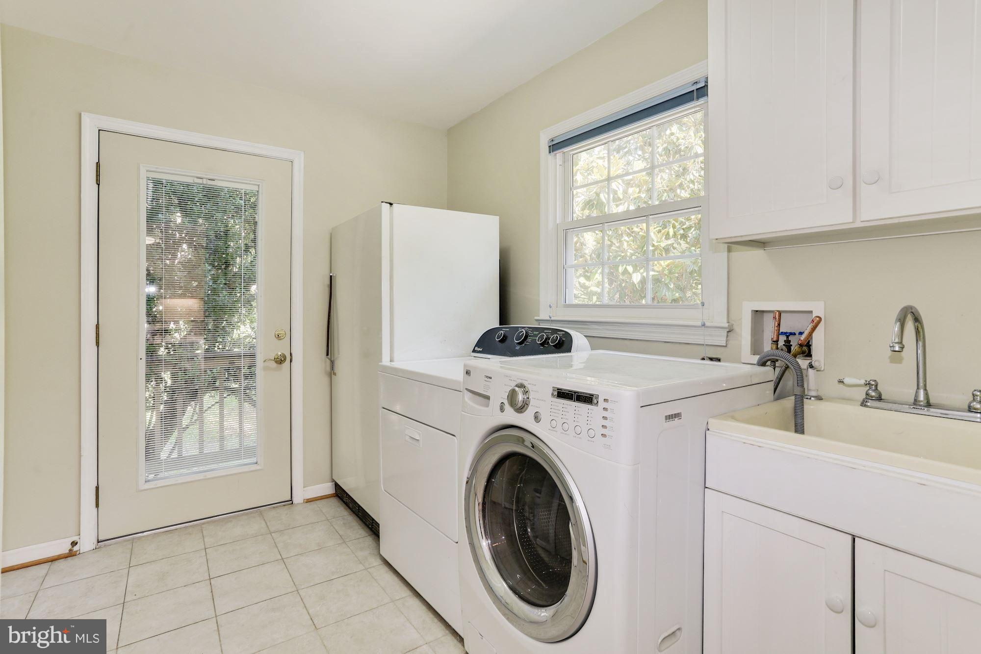 13838 Turnmore Road Silver Spring, MD 20906 - Photo 9 of 22 Laundry Room