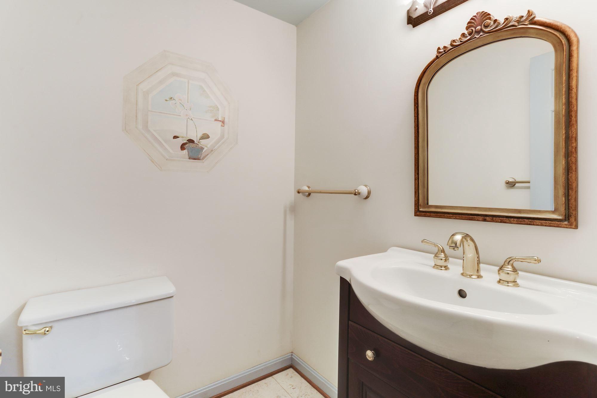 13838 Turnmore Road Silver Spring, MD 20906 - Photo 10 of 22 Powder Room