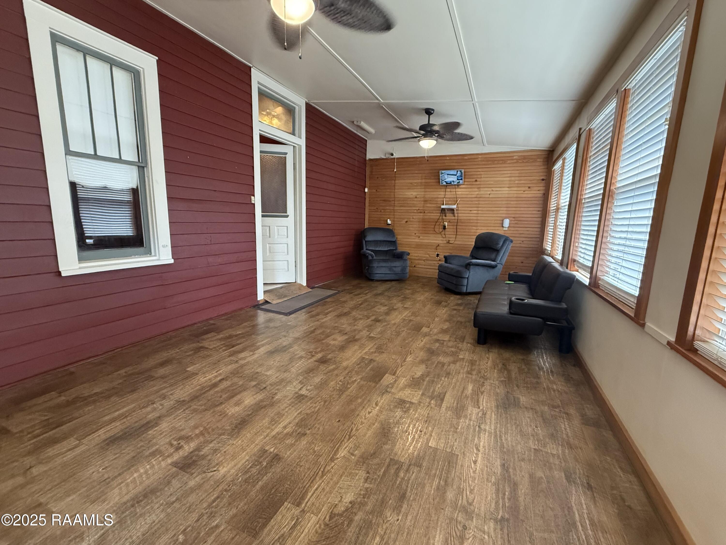 121 North 9th Street Eunice, LA 70535 - Photo 19 of 28 sunroom