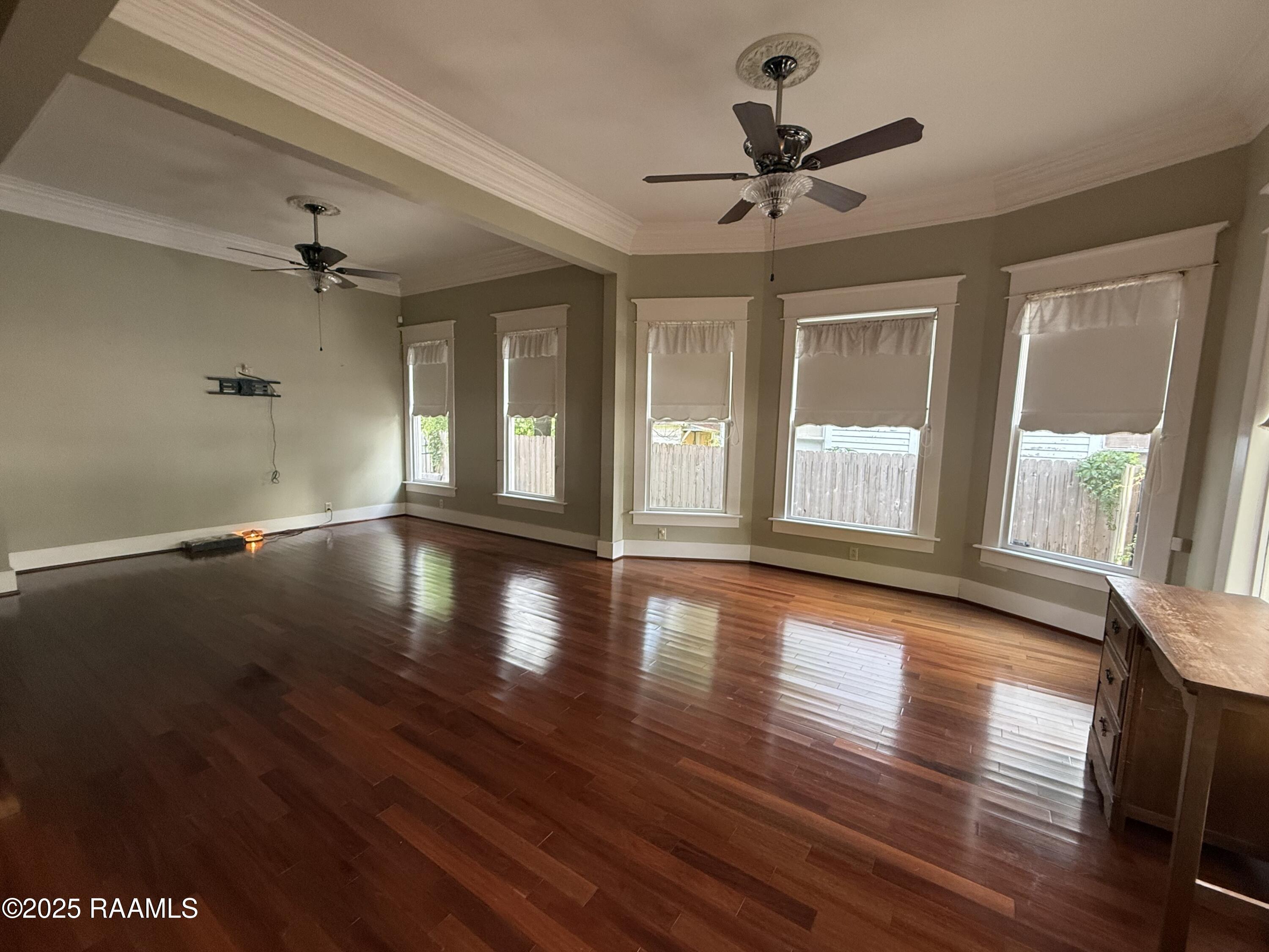 121 North 9th Street Eunice, LA 70535 - Photo 7 of 28 living room view 2