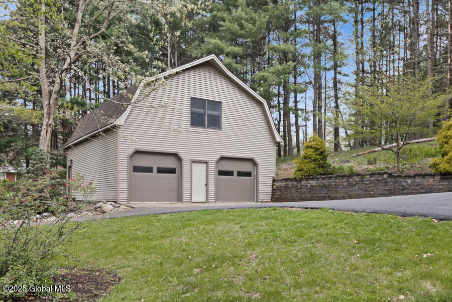 5870 Veeder Road Guilderland, NY 12159 - Photo 6 of 72 5870-Veeder-03