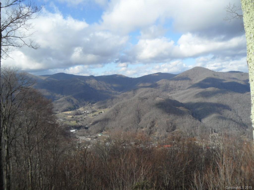 138 Hawk Nest Road Maggie Valley, NC 28751 - Photo 2 of 32 Gallery Image 2