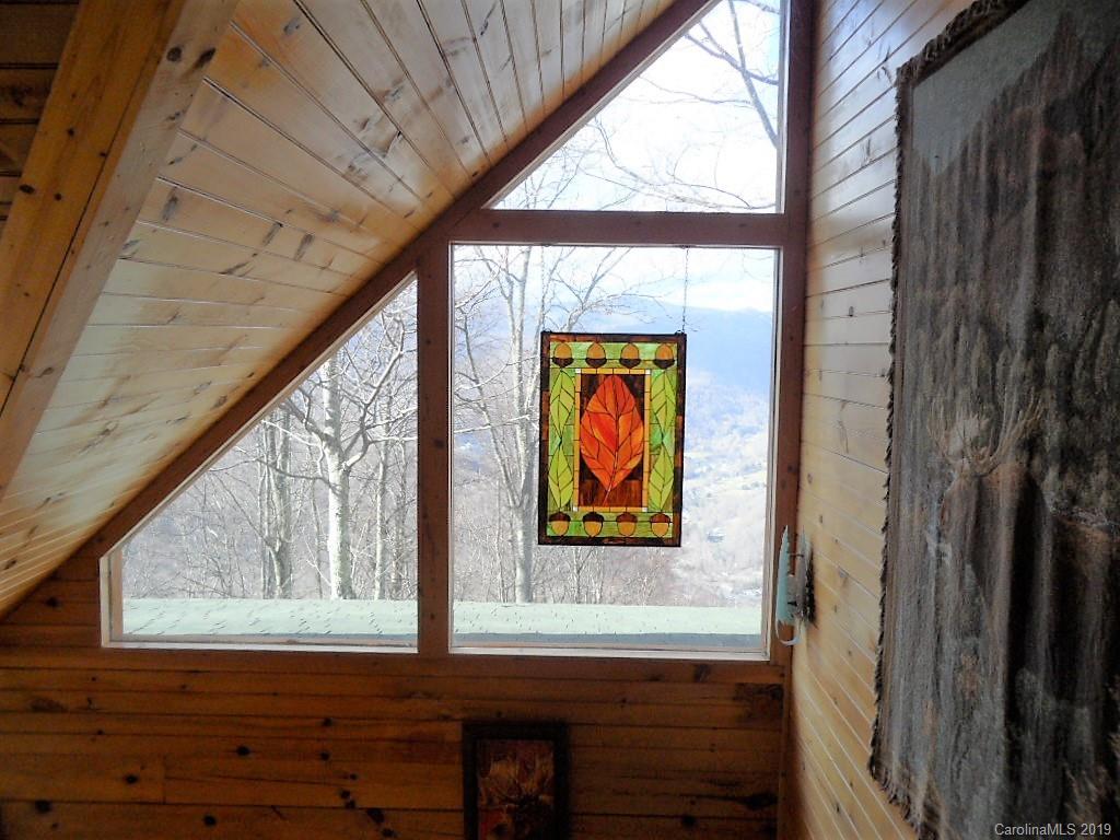 138 Hawk Nest Road Maggie Valley, NC 28751 - Photo 17 of 32 Gallery Image 17