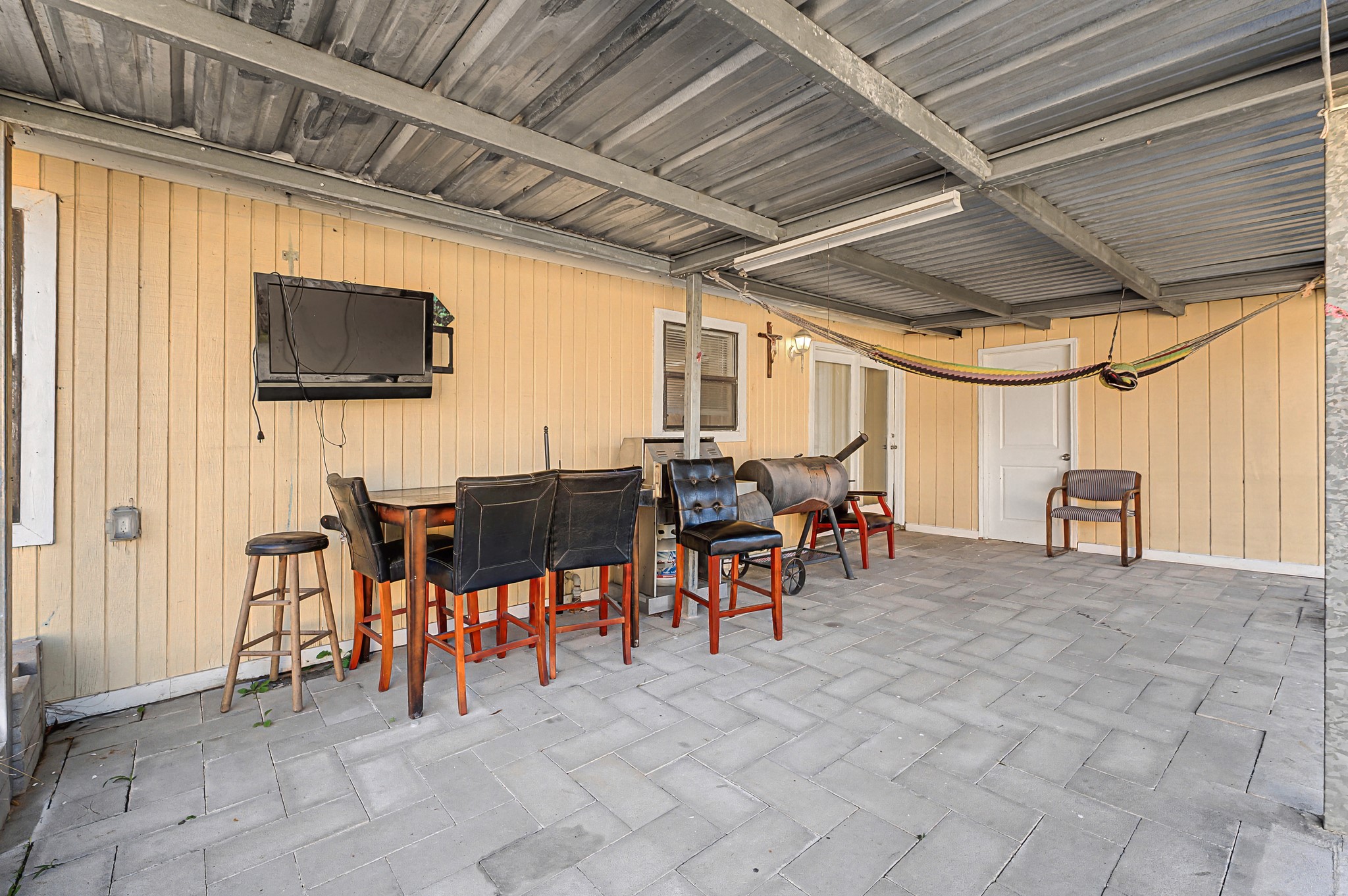 823 Marleen Street Houston, TX 77034 - Photo 12 of 15 a view of an outdoor space with seating area
