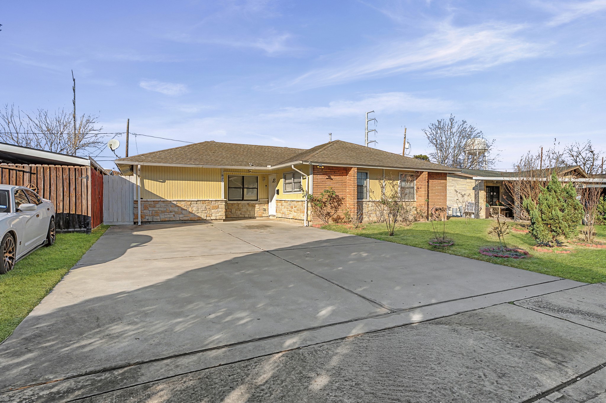 823 Marleen Street Houston, TX 77034 - Photo 2 of 15 a house with yard in front of it