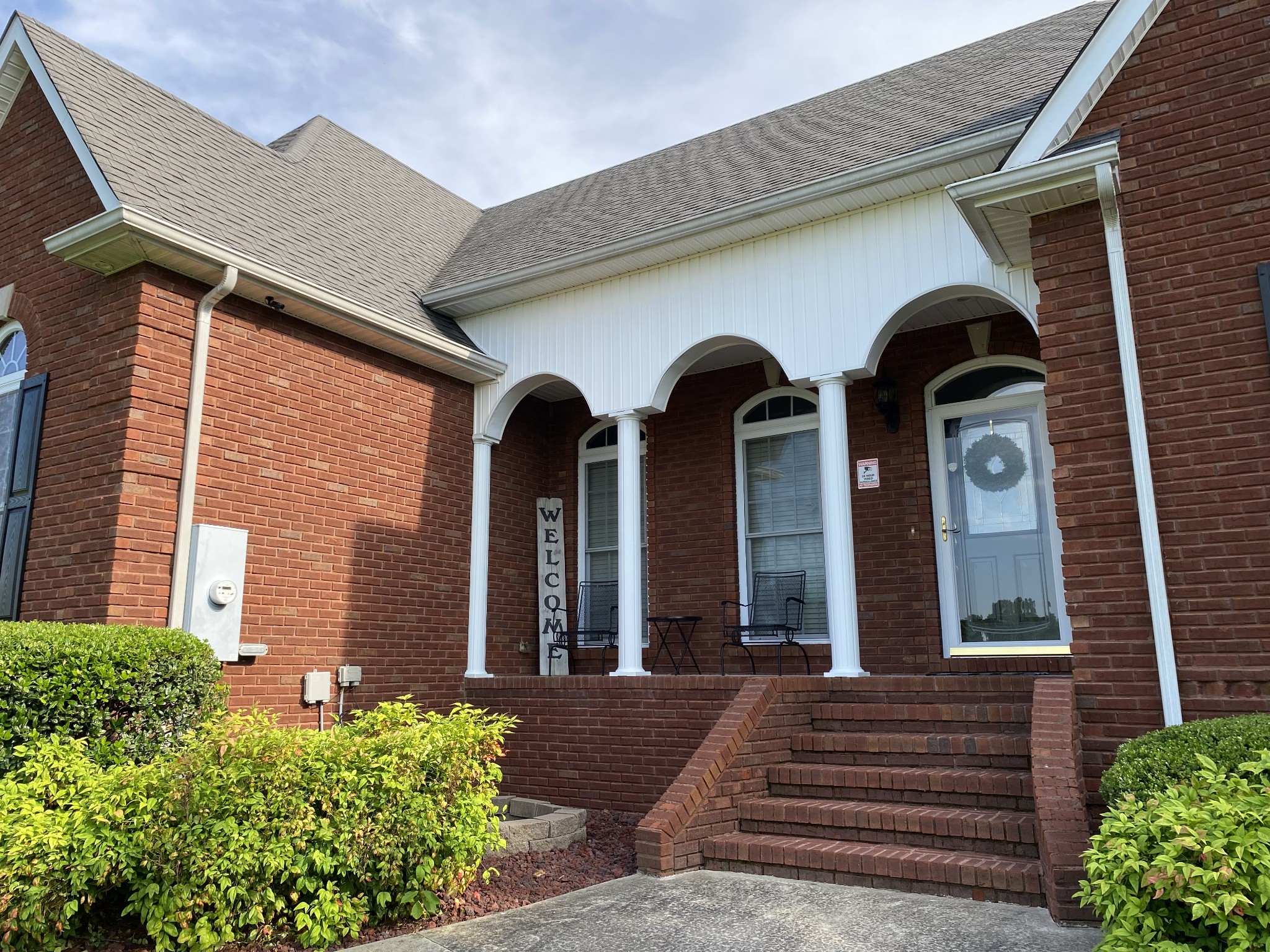 2707 Sixteenth Model Road Manchester, TN 37355 - Photo 48 of 50 a front view of a house