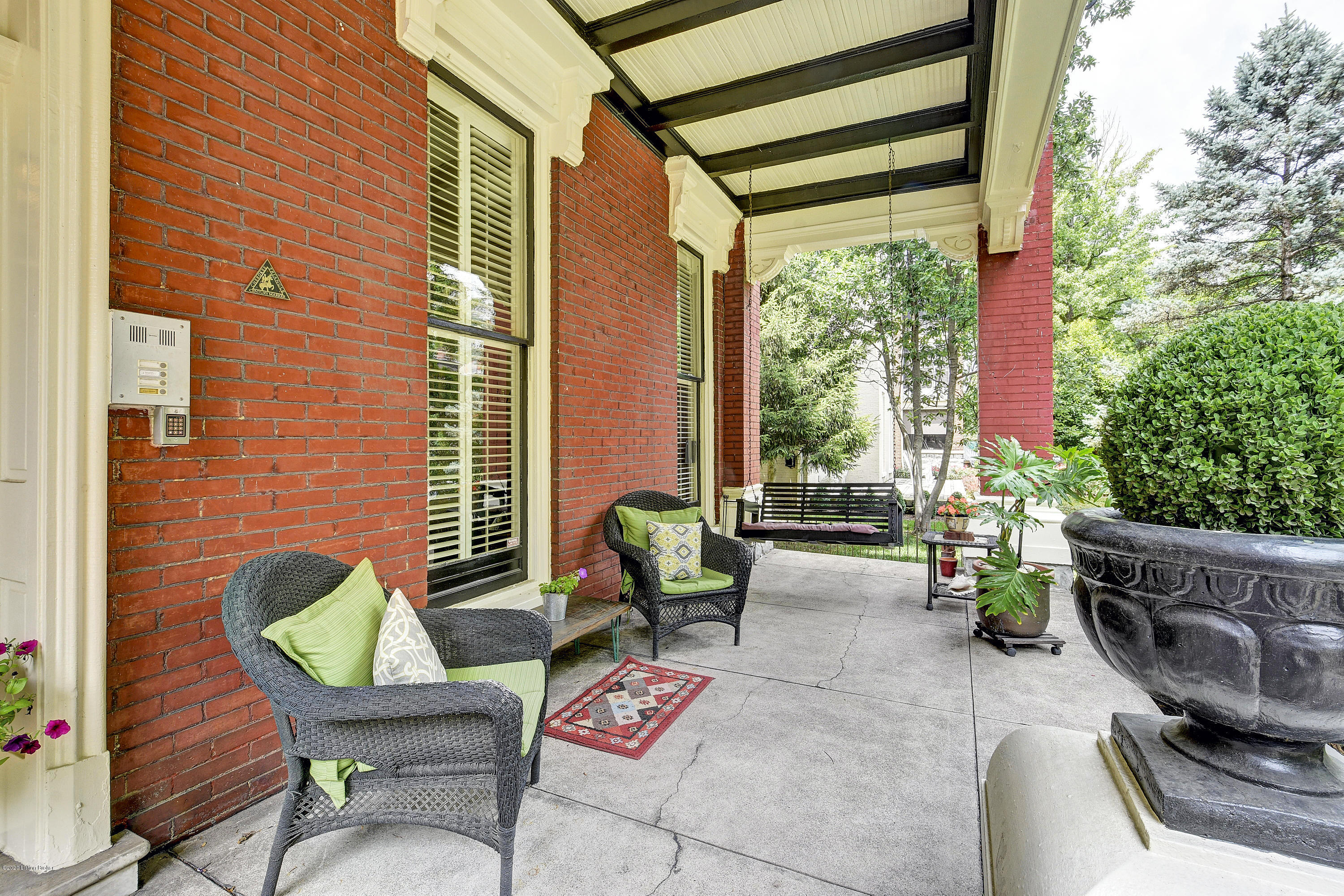1058 Cherokee Road, Unit 1B Louisville, KY 40204 - Photo 6 of 41 _DSC7905_6_7_8_9