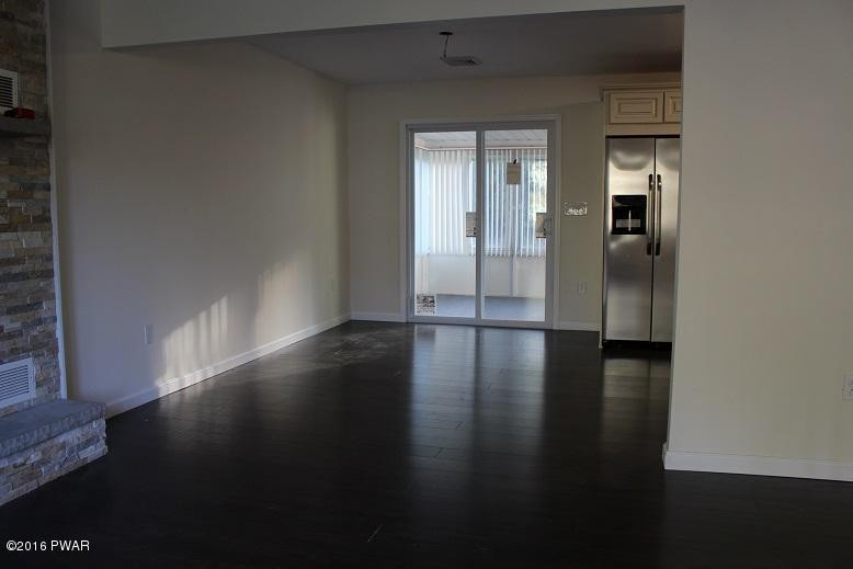 330 Sandra Road Lake Ariel, PA 18436 - Photo 8 of 31 DINING ROOM