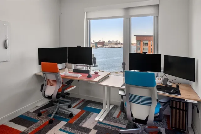 $1,269,000 | 45 Lewis Street, Unit PH15, Boston, MA 02128