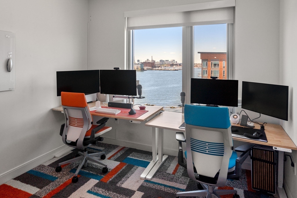 45 Lewis Street, Unit PH15 Boston, MA 02128 - Photo 13 of 41