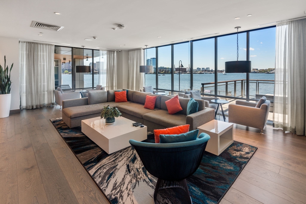 45 Lewis Street, Unit PH15 Boston, MA 02128 - Photo 18 of 41