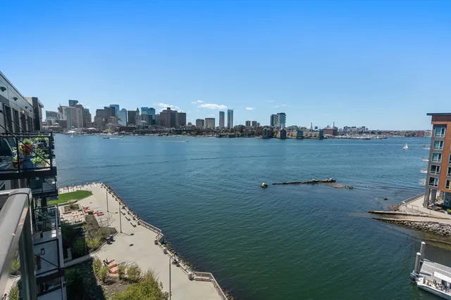 $1,269,000 | 45 Lewis Street, Unit PH15, Boston, MA 02128