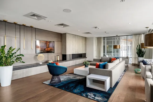 $1,269,000 | 45 Lewis Street, Unit PH15, Boston, MA 02128