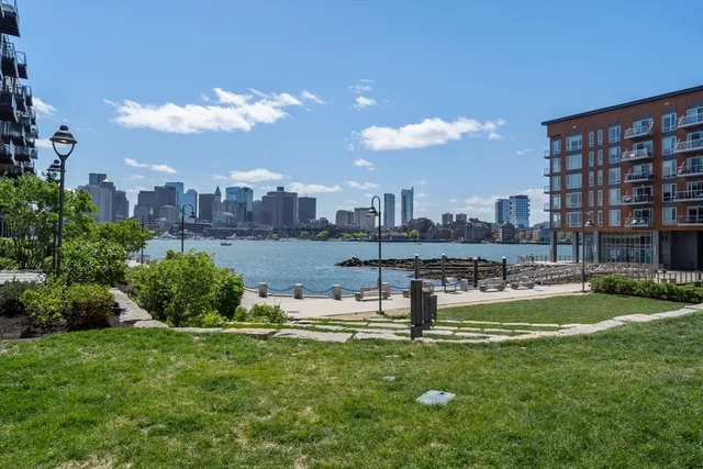 $1,269,000 | 45 Lewis Street, Unit PH15, Boston, MA 02128