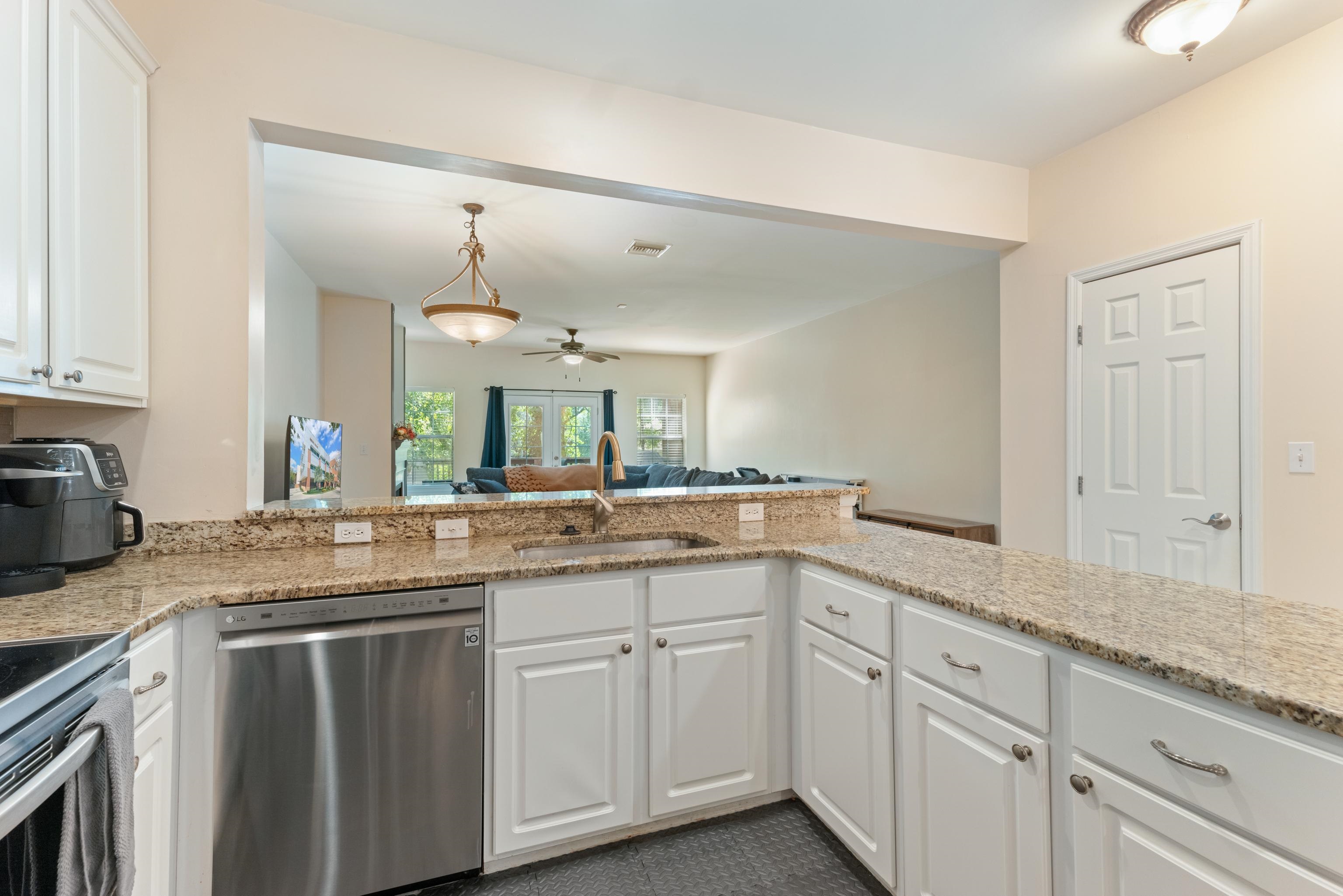 1325 Stone Road, Unit 202 Tallahassee, FL 32303 - Photo 10 of 36