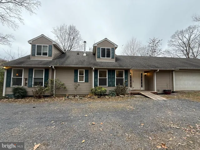 $394,990 | 521 Northern Spy Drive, Linden, VA 22642
