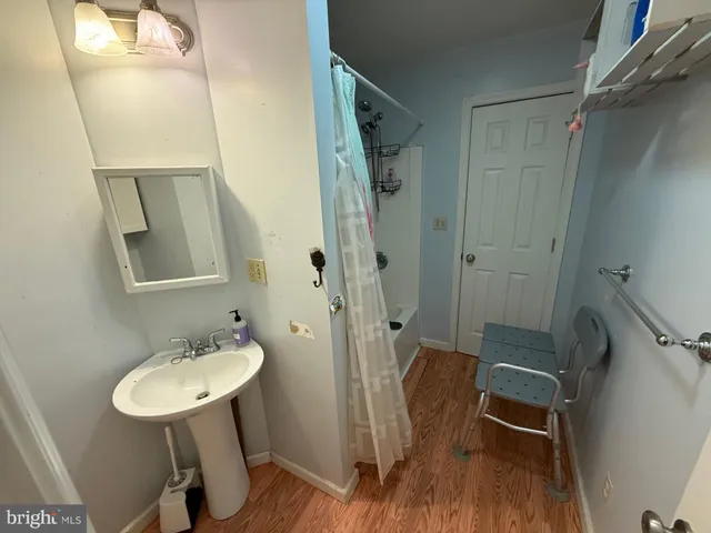 $389,990 | 521 Northern Spy Drive, Linden, VA 22642