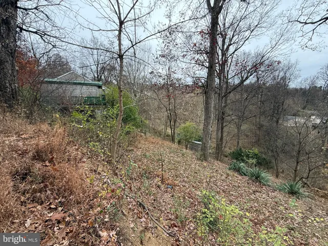 $389,990 | 521 Northern Spy Drive, Linden, VA 22642