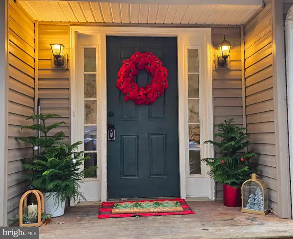 $389,990 | 521 Northern Spy Drive, Linden, VA 22642