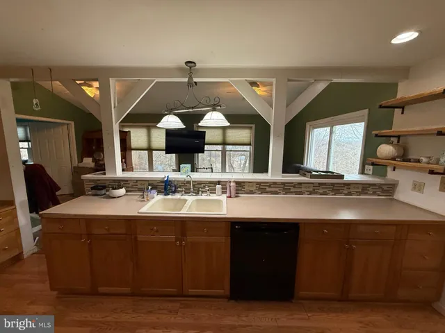 $389,990 | 521 Northern Spy Drive, Linden, VA 22642