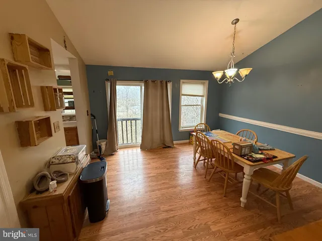 $389,990 | 521 Northern Spy Drive, Linden, VA 22642