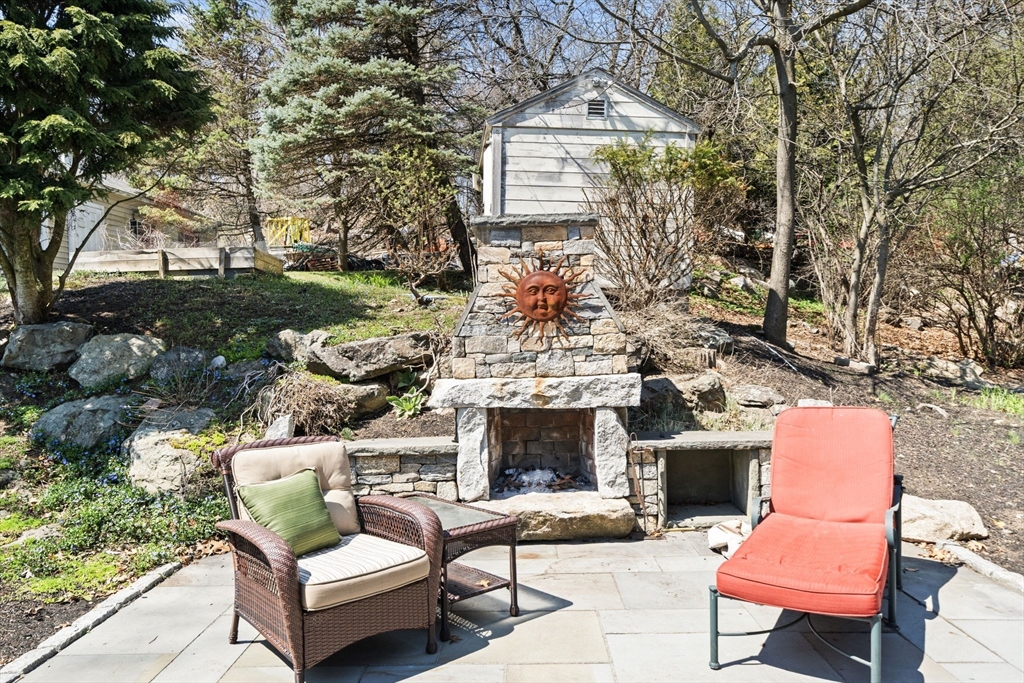 23 Albert Street Waltham, MA 02453 - Photo 33 of 35