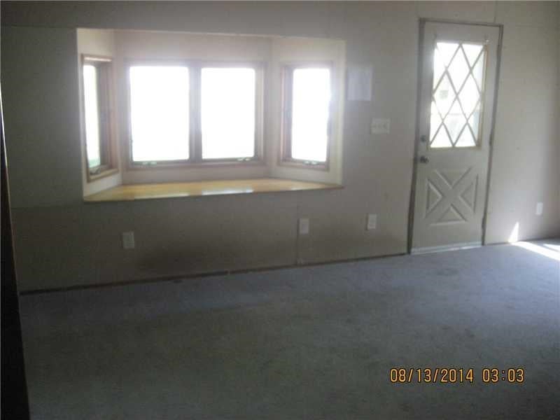 235 South Troy Road Robins, IA 52328 - Photo 3 of 10 Gallery Image 3