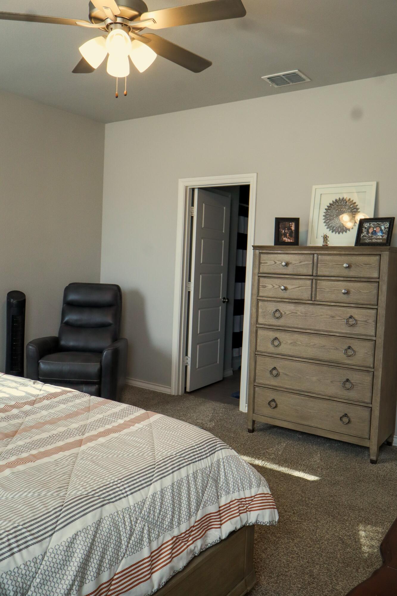 7725 96th Street Lubbock, TX 79424 - Photo 14 of 34 7725 bed 1 angle