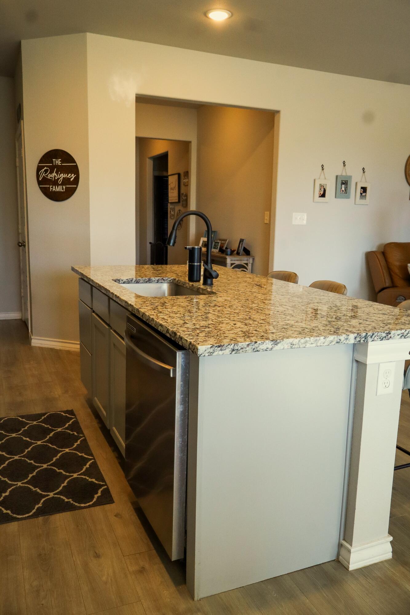 7725 96th Street Lubbock, TX 79424 - Photo 5 of 34 7725 kitchen 2
