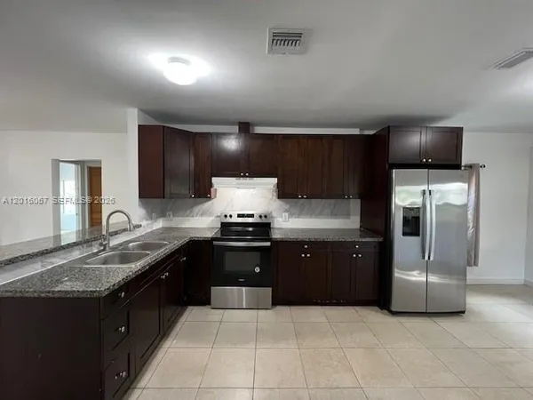 $2,950 | 1036 Northwest 64th Street, Miami, FL 33150