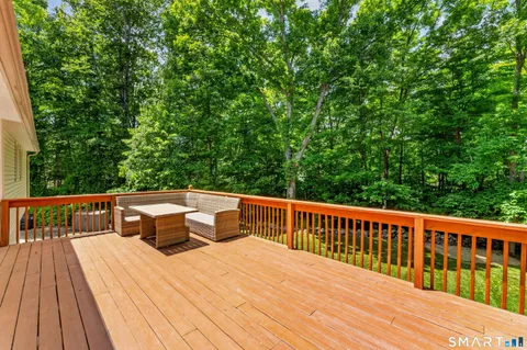 $610,000 | 14 Deerfield Drive, Newtown, CT 06482