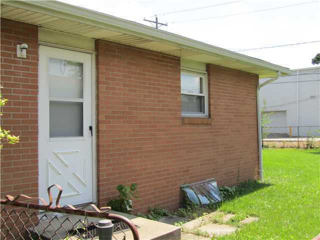 1681-1683 Durbridge Road Columbus, OH 43229 - Photo 5 of 25