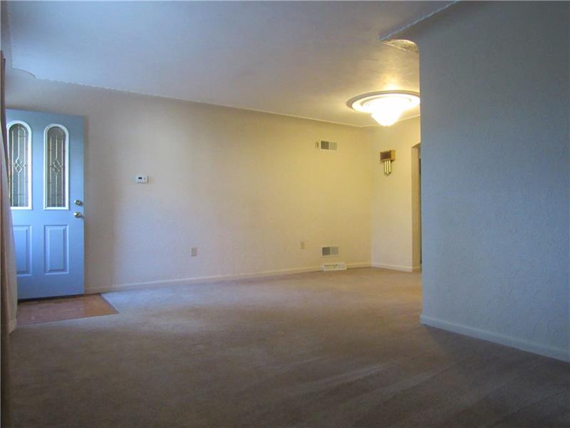 621 Colonial Manor Road Irwin, PA 15642 - Photo 22 of 25 Gallery Image 22