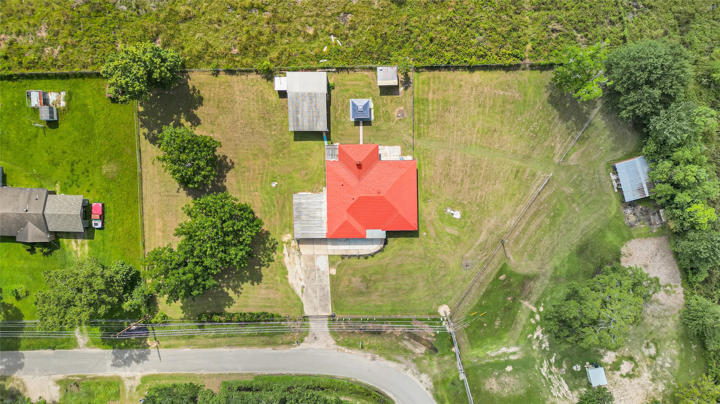 20135 Timber Line Lane New Caney, TX 77357 - Photo 5 of 30 an aerial view of residential house with outdoor space and trees