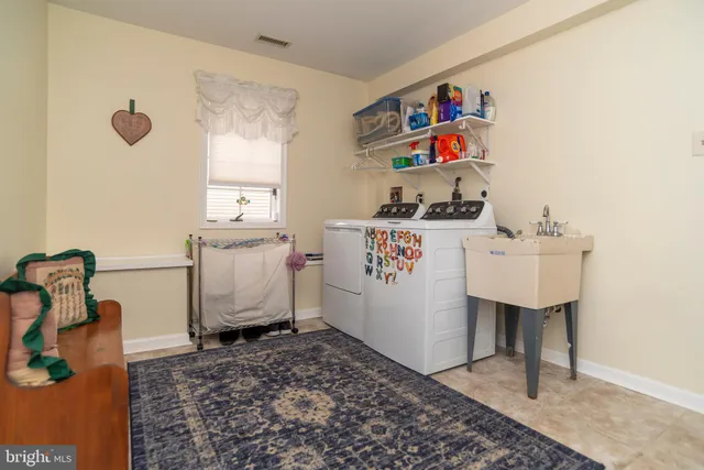 $950,000 | 9616 Eden Hall Lane, Philadelphia, PA 19114