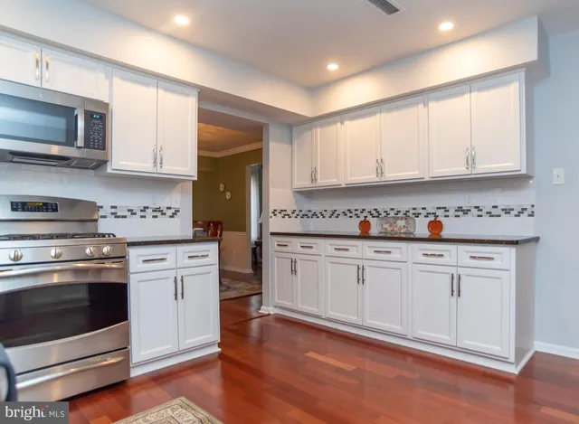 $950,000 | 9616 Eden Hall Lane, Philadelphia, PA 19114