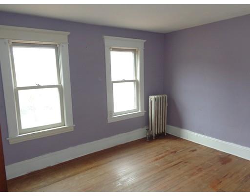 27 Wesson Street Springfield, MA 01108 - Photo 12 of 16