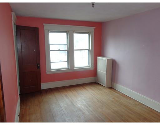 27 Wesson Street Springfield, MA 01108 - Photo 13 of 16