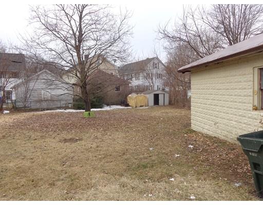 27 Wesson Street Springfield, MA 01108 - Photo 16 of 16