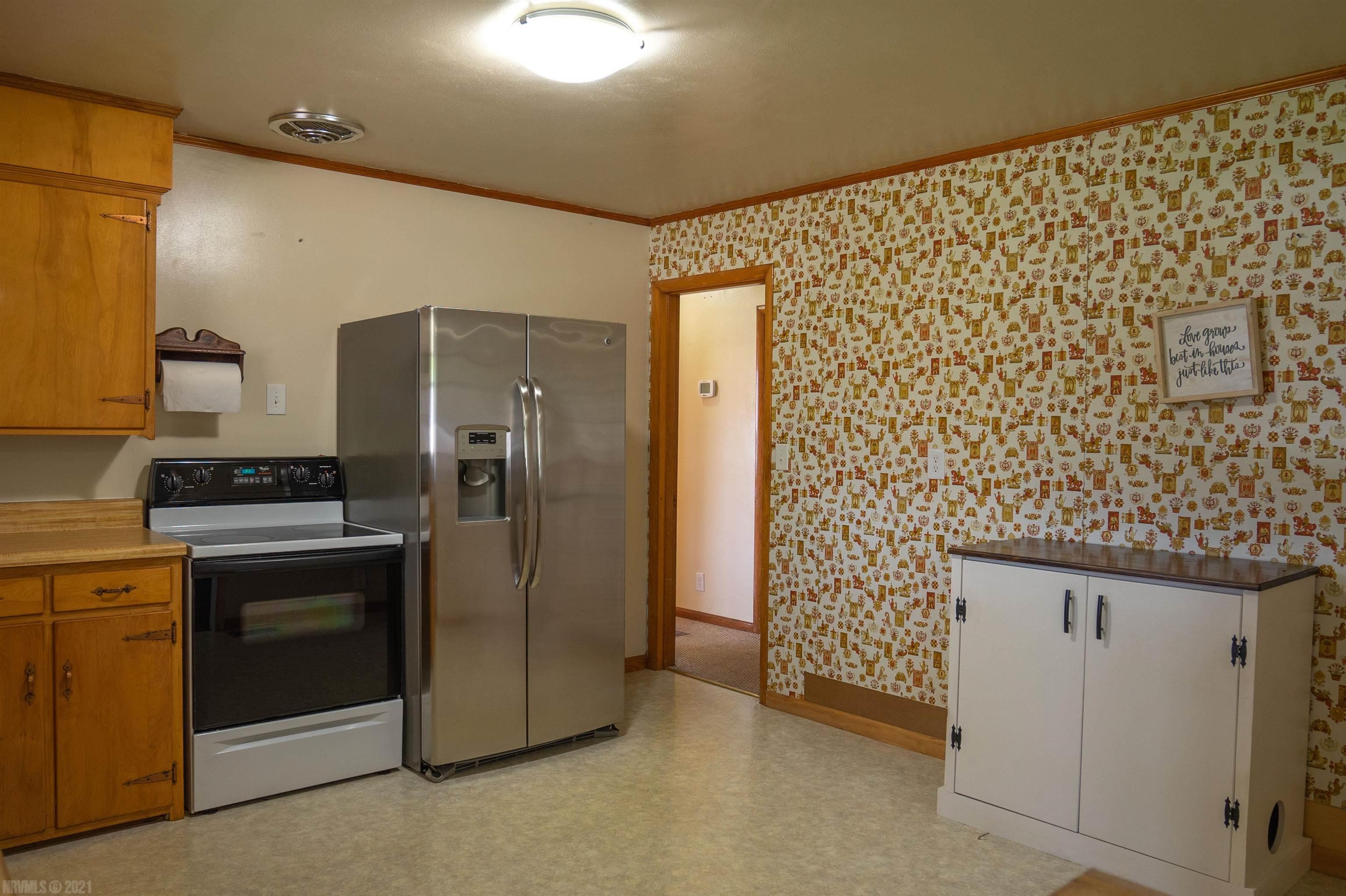 150 Doe Creek Road Pembroke, VA 24136 - Photo 3 of 16 Gallery Image 3