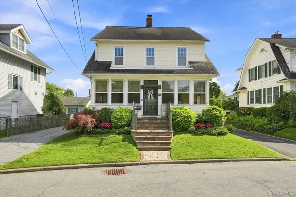 $795,000 | 60 Cormack Court, Babylon, NY 11702