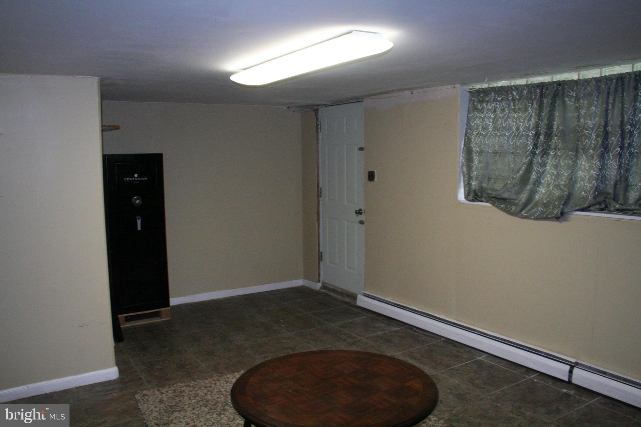3861 Fairdale Road Philadelphia, PA 19154 - Photo 31 of 33 Basement