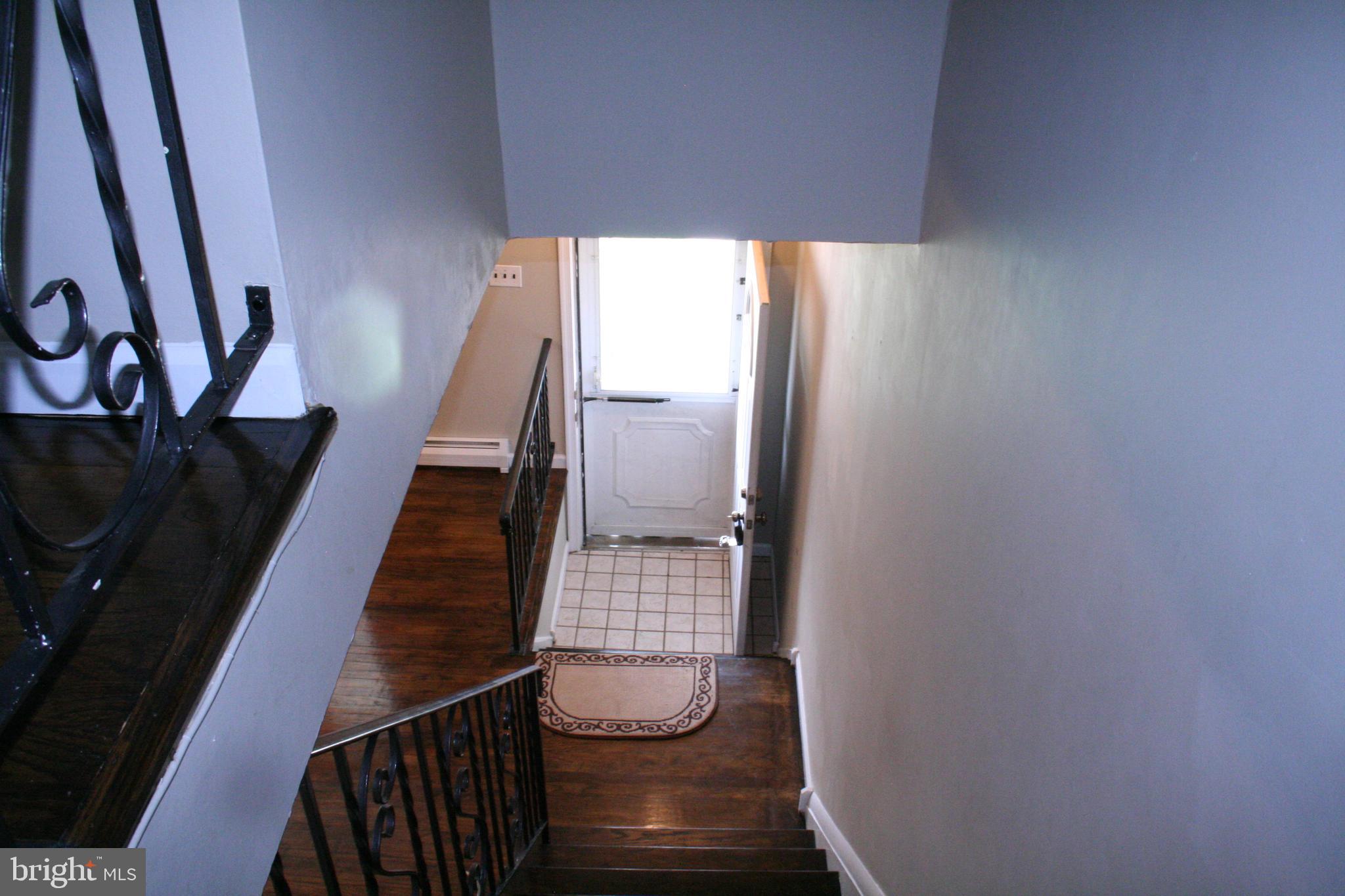 3861 Fairdale Road Philadelphia, PA 19154 - Photo 5 of 33 Living Room