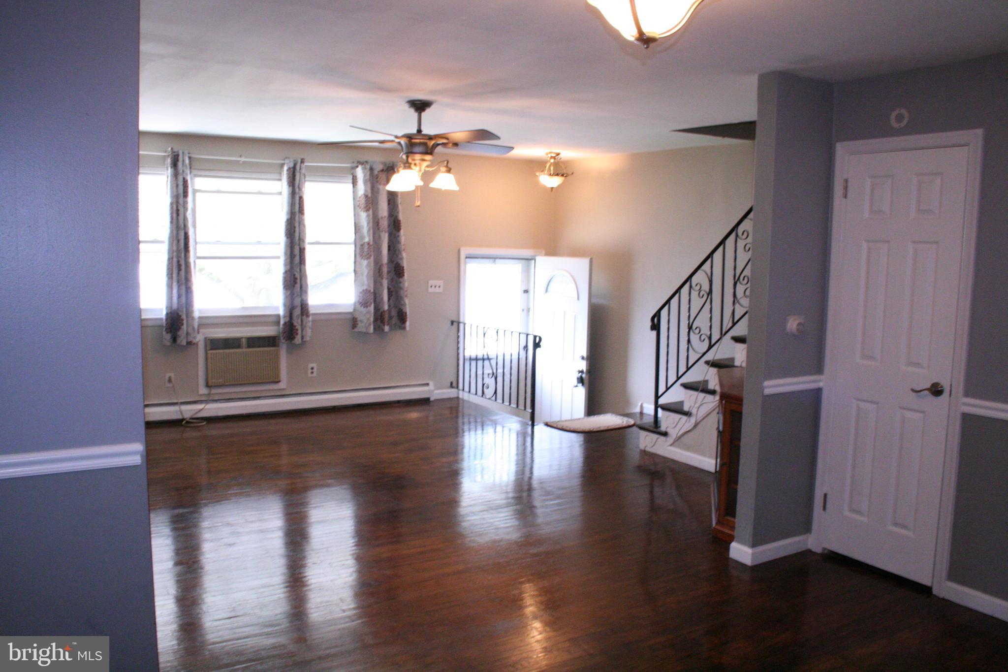 3861 Fairdale Road Philadelphia, PA 19154 - Photo 8 of 33 Dining Room