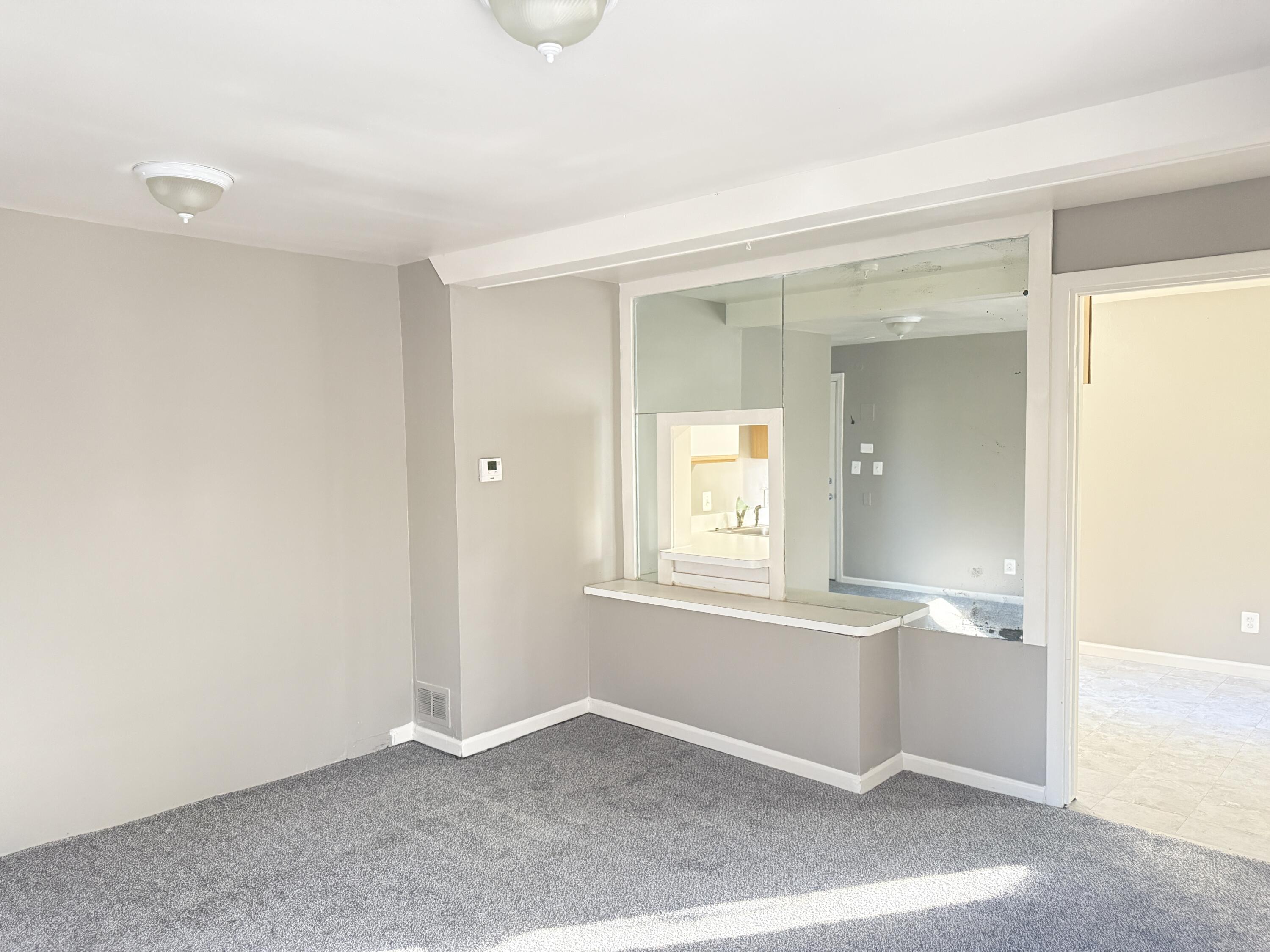 22851 Colgate Street Farmington, MI 48336 - Photo 13 of 21 IMG_5482