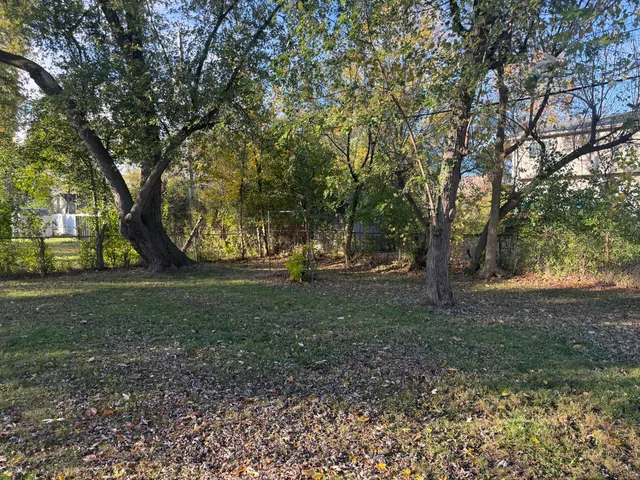 $225,000 | 22851 Colgate Street, Farmington, MI 48336