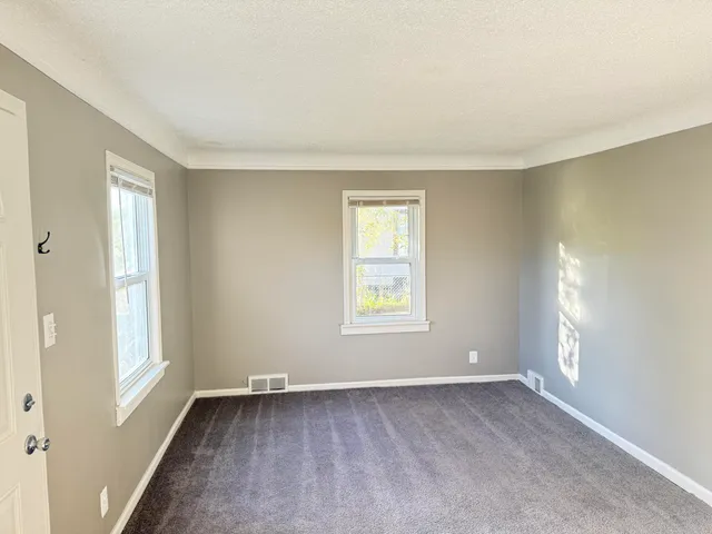 $225,000 | 22851 Colgate Street, Farmington, MI 48336