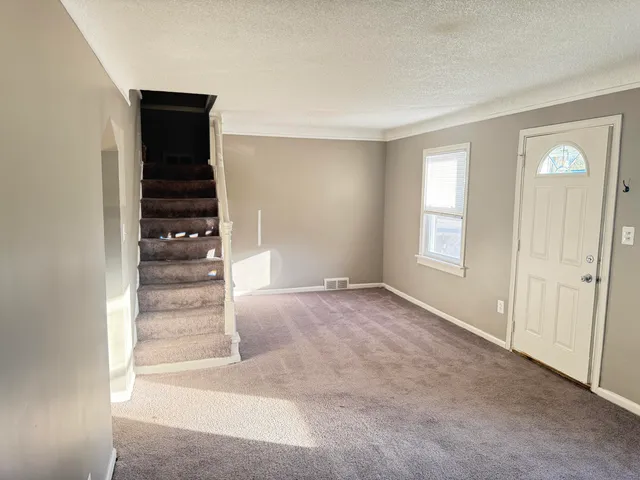 $225,000 | 22851 Colgate Street, Farmington, MI 48336